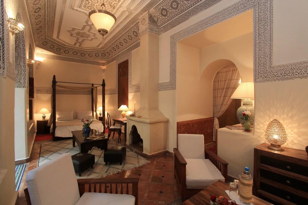 رياض دارية رياد 4*