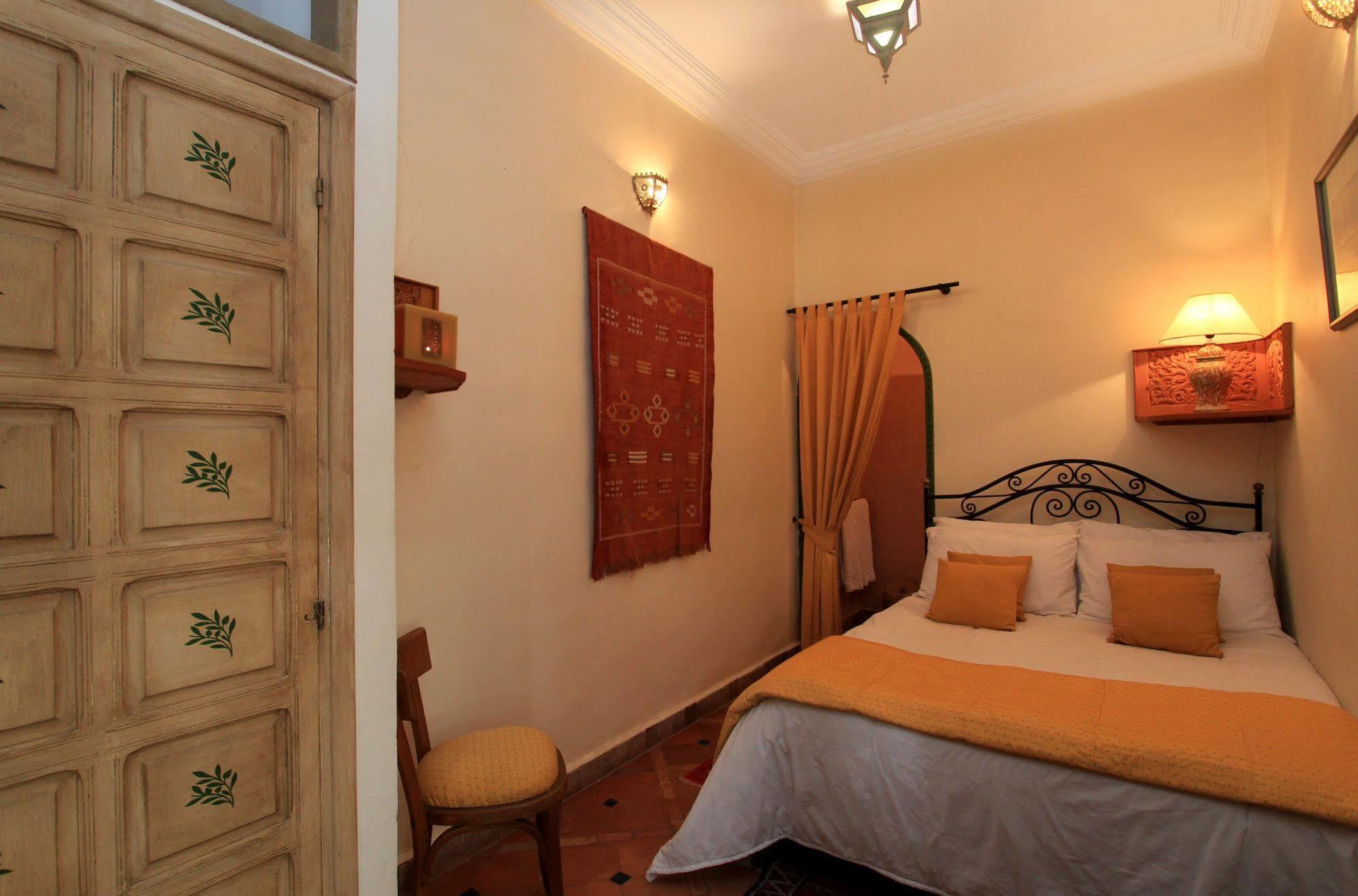 رياض دارية رياد 4*